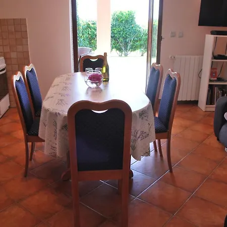 Ferienhaus Dorina *