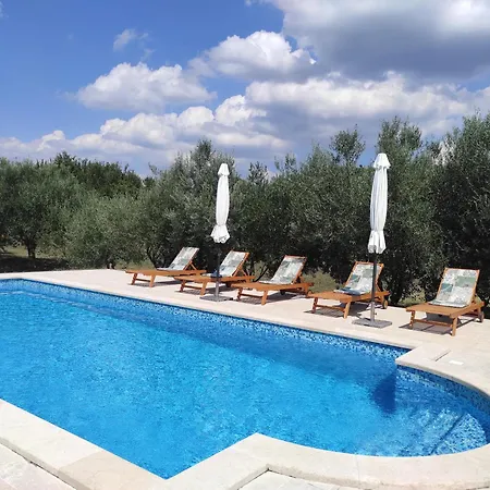 Holiday home Dorina *