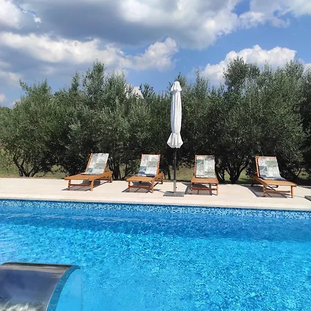 Holiday home Dorina